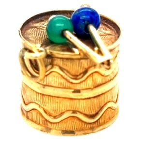 10K Whimsical Yellow Gold Wavy Motif Drum Charm